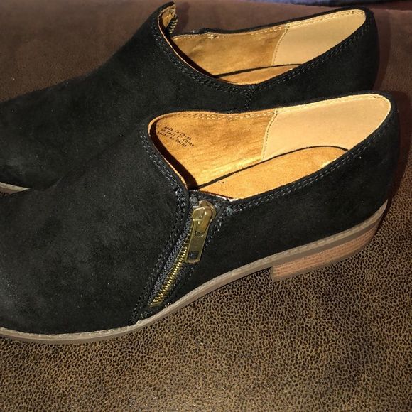 BC Born in California ModCloth Suede Booties - Picture 3 of 5